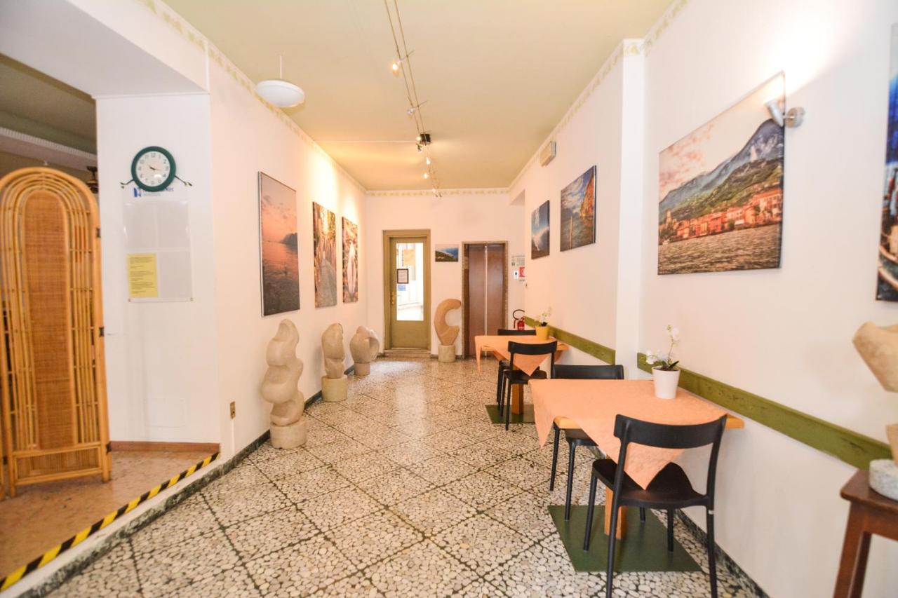 Hotel Modena Old Town Мальчезине Экстерьер фото